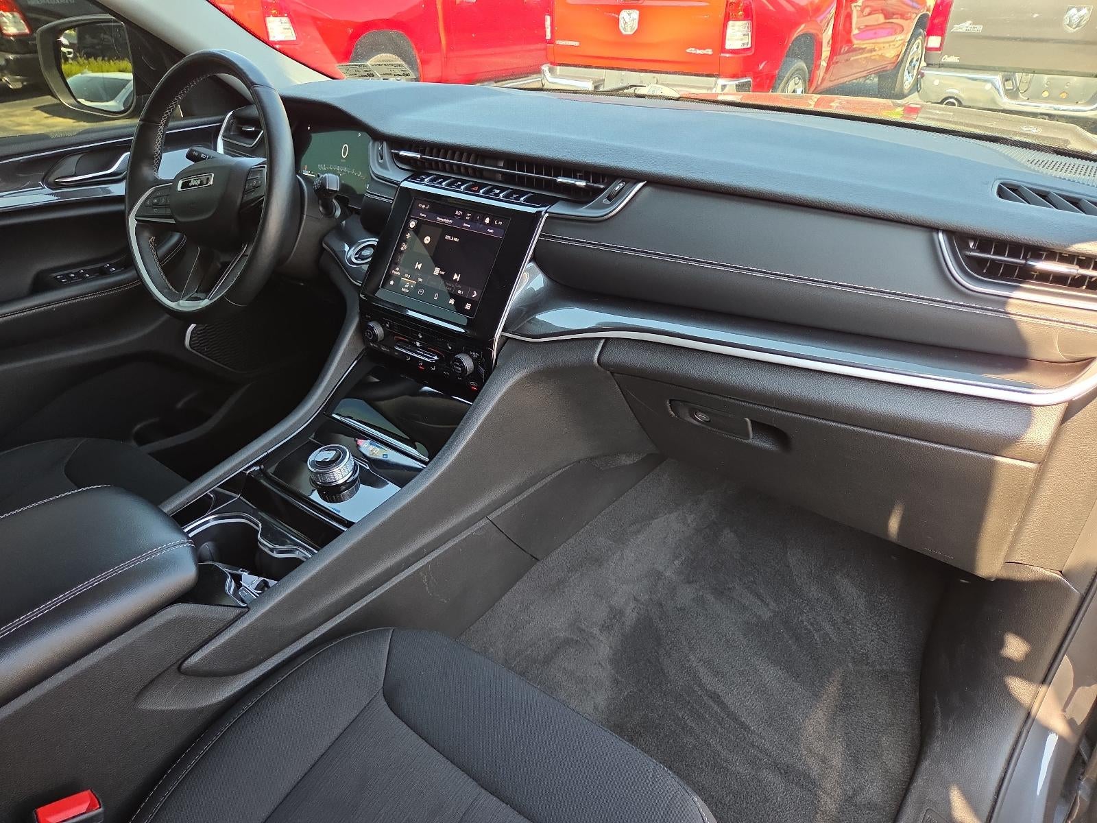 2021 Jeep Grand Cherokee L Laredo 4x4