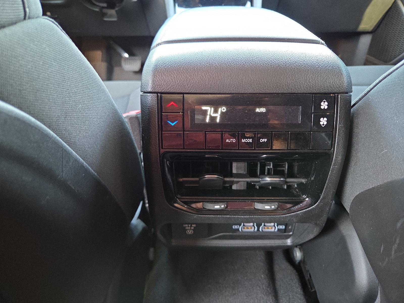 2021 Jeep Grand Cherokee L Laredo 4x4