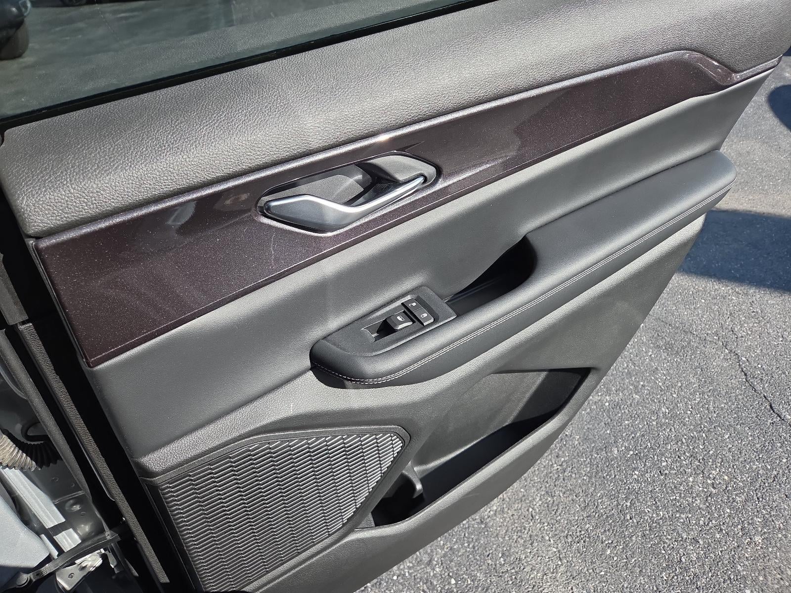 2023 Jeep Grand Cherokee L Laredo 4x4