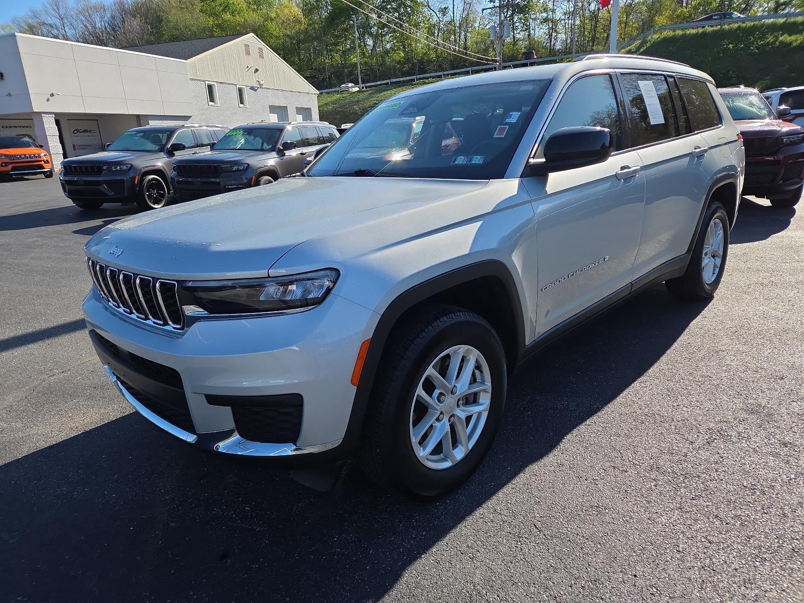 2023 Jeep Grand Cherokee L Laredo 4x4