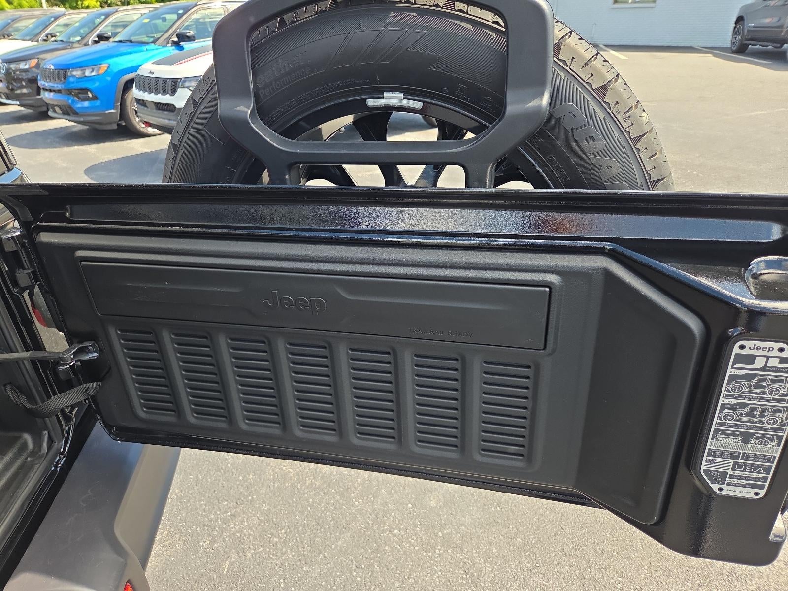 2025 Jeep Wrangler 4xe Sahara 4x4