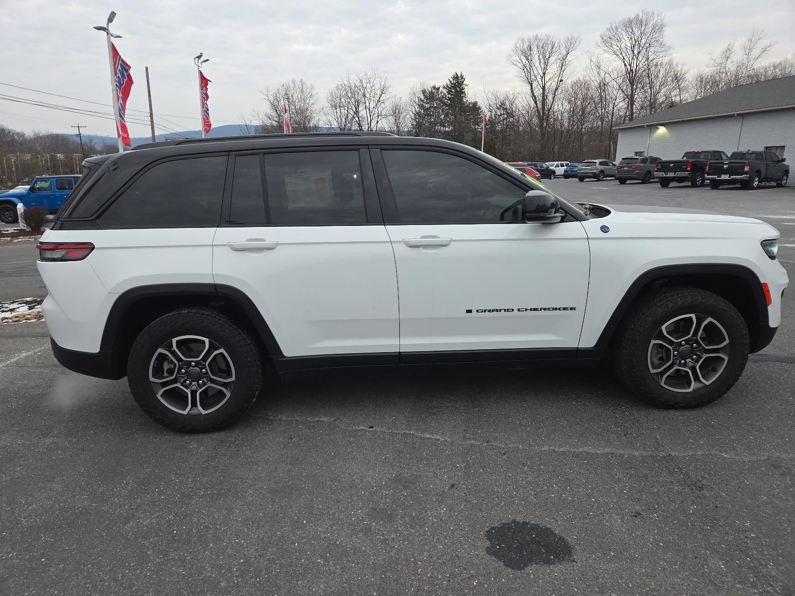 2023 Jeep Grand Cherokee 4xe Trailhawk 4x4