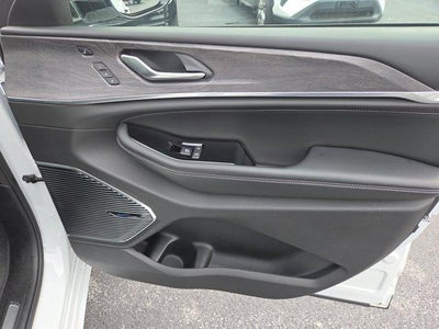 2023 Jeep Grand Cherokee 4xe Overland 4x4