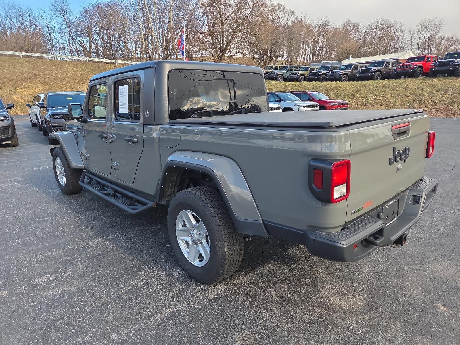 2022 Jeep Gladiator Sport S 4x4