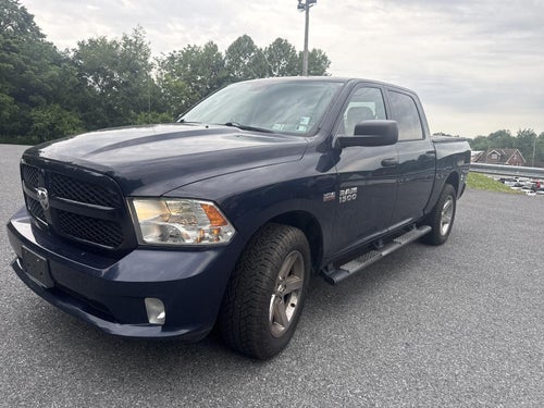 2014 RAM 1500 4WD Crew Cab 5.7 Ft Box Express
