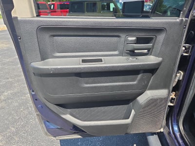 2014 RAM 1500 4WD Crew Cab 5.7 Ft Box Express
