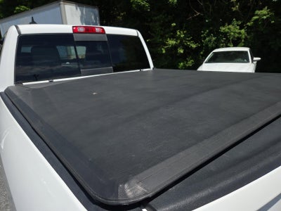 2016 RAM 1500 4WD Crew Cab 5.7 Ft Box Big Horn