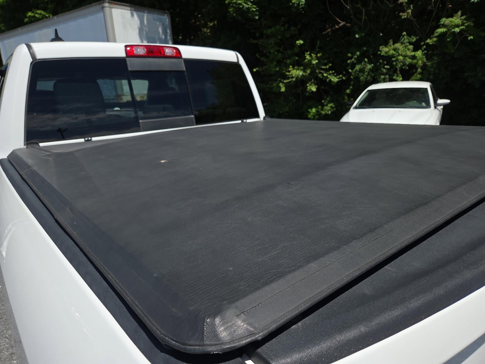 2016 RAM 1500 4WD Crew Cab 5.7 Ft Box Big Horn