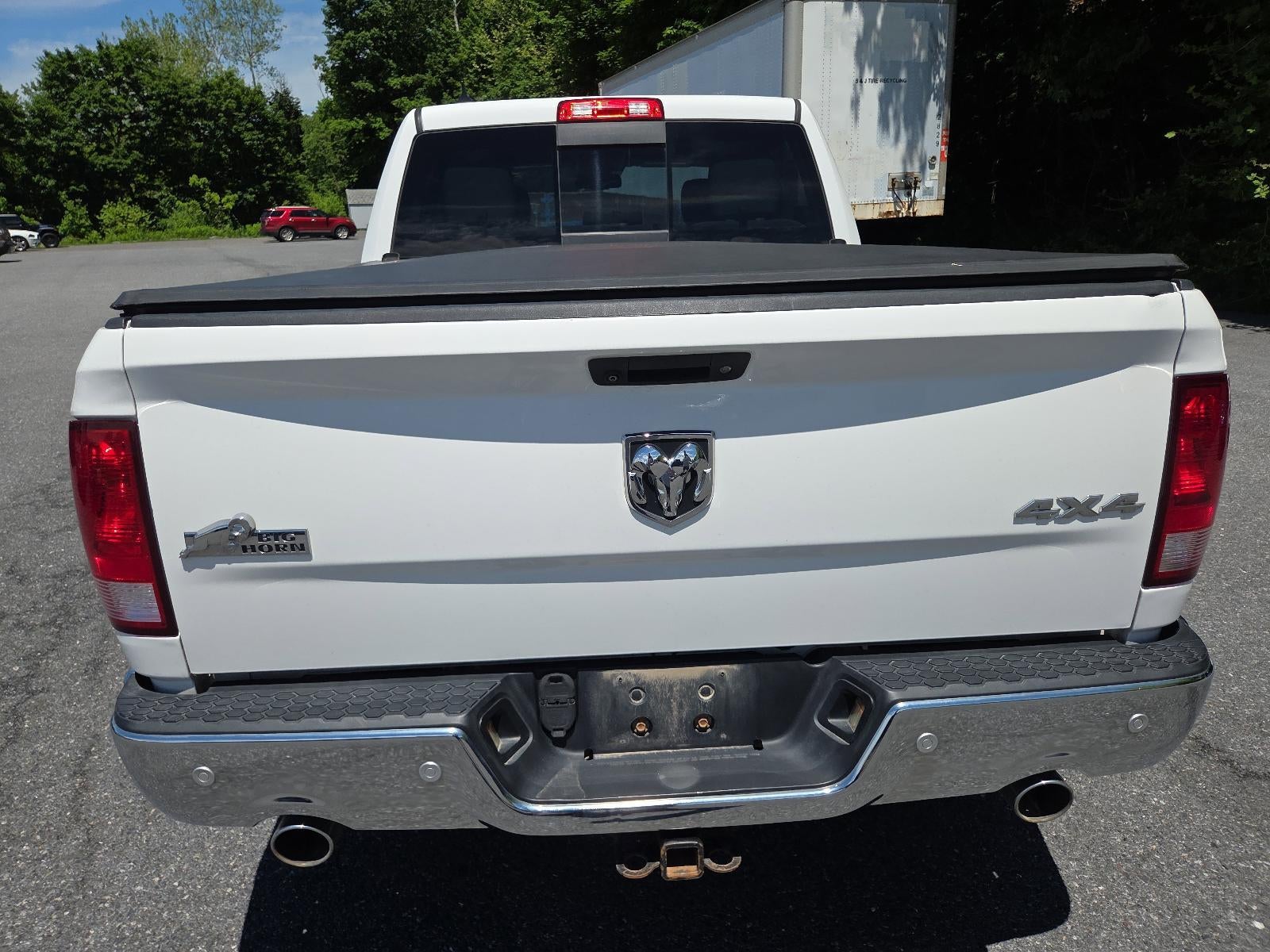 2016 RAM 1500 4WD Crew Cab 5.7 Ft Box Big Horn