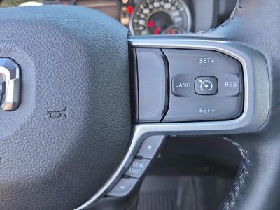 2022 RAM 1500 Big Horn 4x4 Crew Cab 5'7" Box