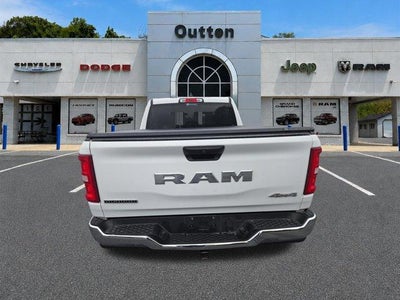 2025 RAM 1500 Big Horn 4x4 Crew Cab 5'7" Box