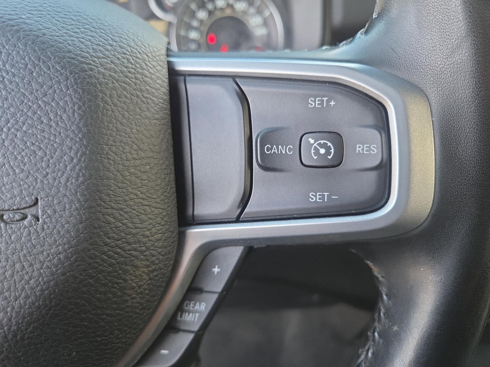 2021 RAM 1500 Big Horn 4x4 Crew Cab 5'7" Box