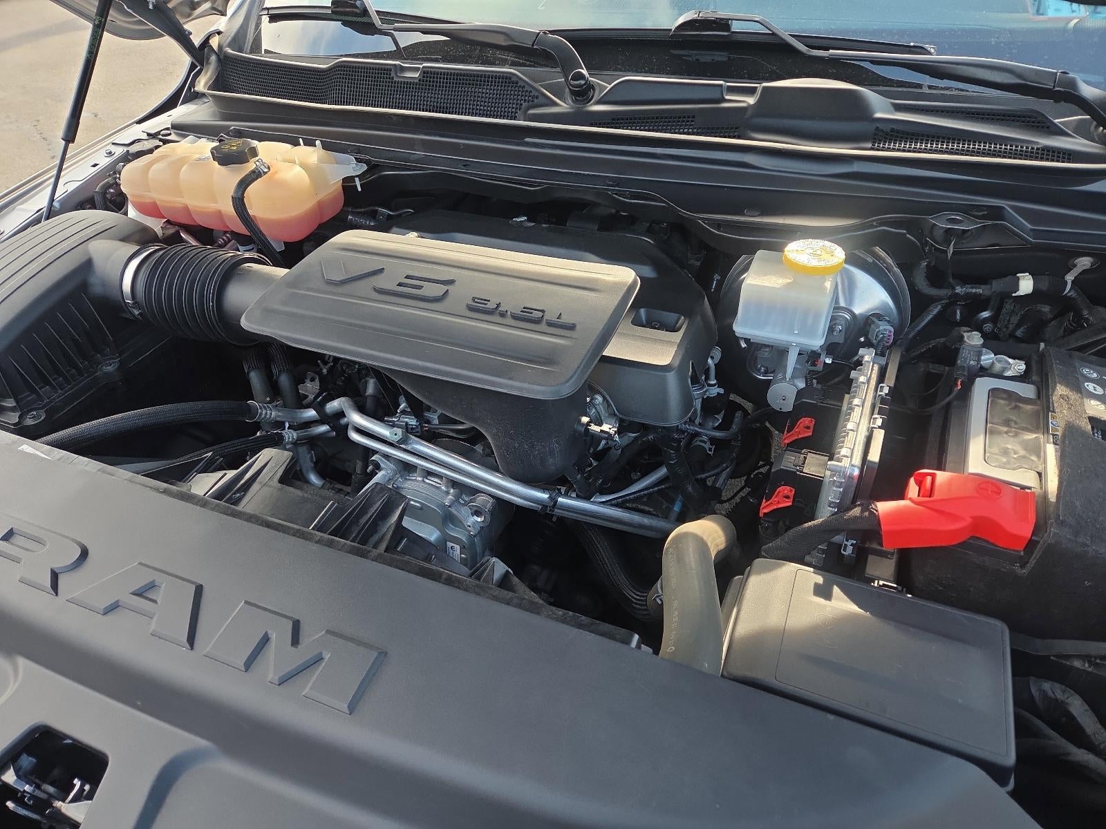 2021 RAM 1500 Big Horn 4x4 Crew Cab 5'7" Box