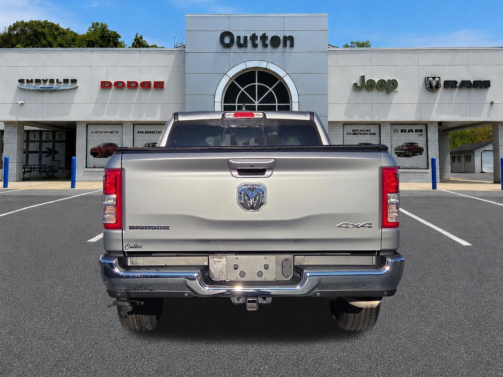 2022 RAM 1500 Big Horn 4x4 Crew Cab 5'7" Box