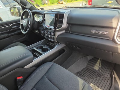 2022 RAM 1500 Big Horn 4x4 Crew Cab 5'7" Box