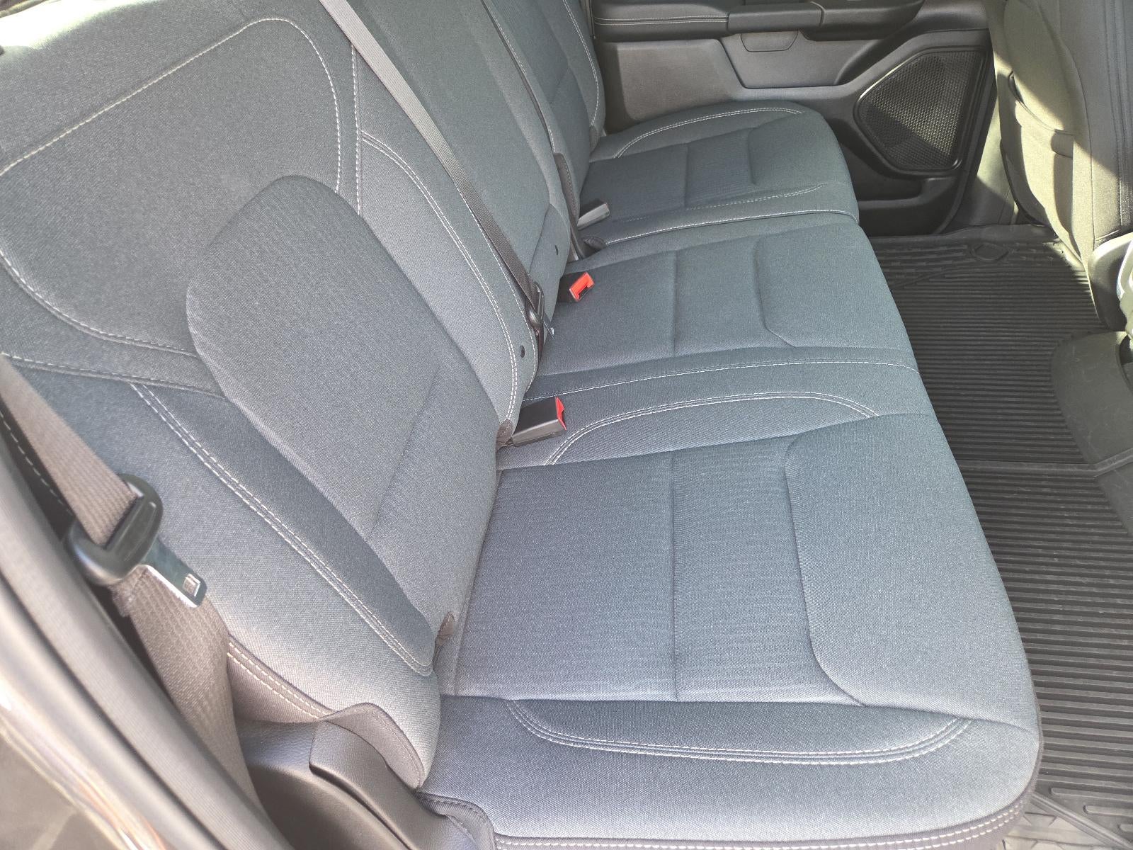2022 RAM 1500 Big Horn 4x4 Crew Cab 5'7" Box