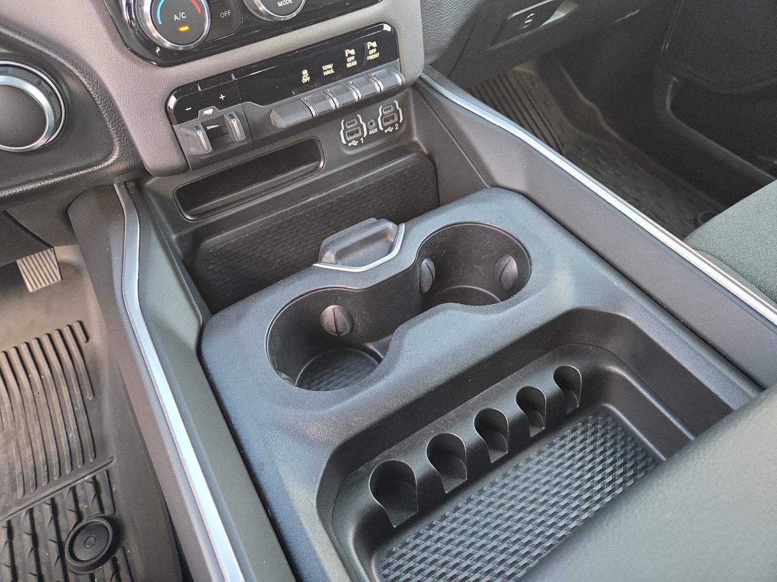 2022 RAM 1500 Big Horn 4x4 Crew Cab 5'7" Box