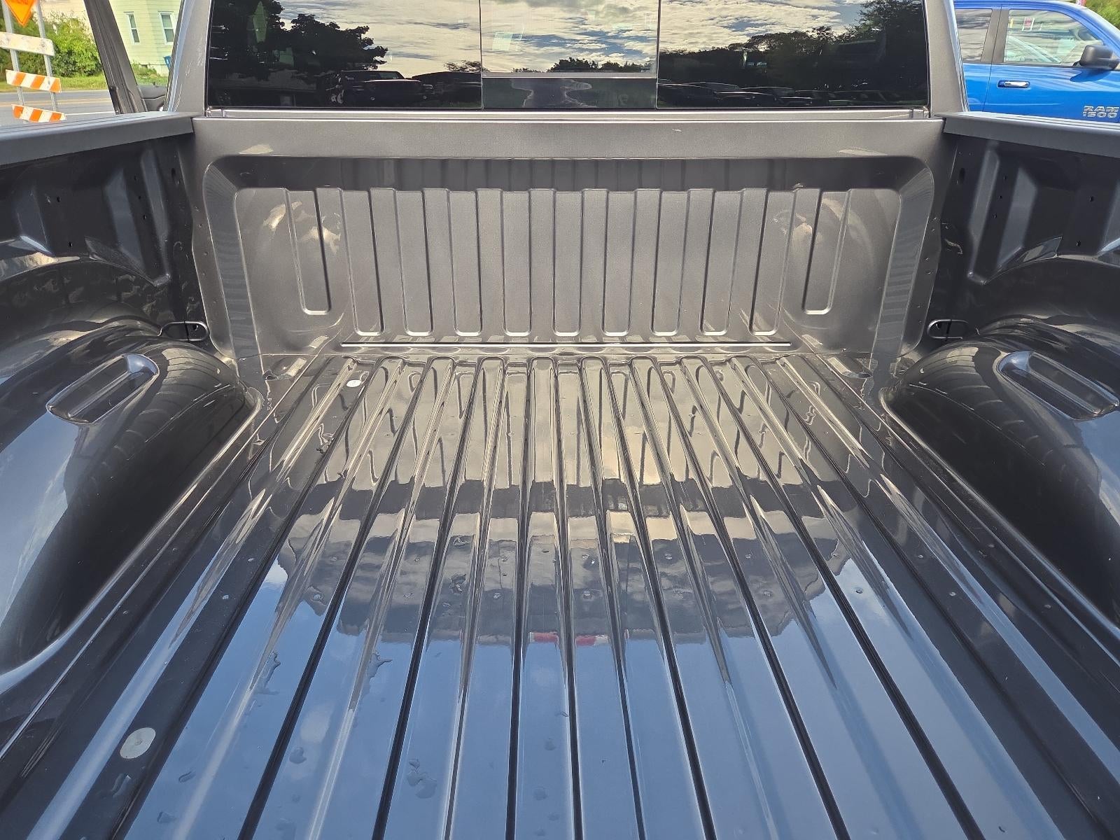 2022 RAM 1500 Big Horn 4x4 Crew Cab 5'7" Box