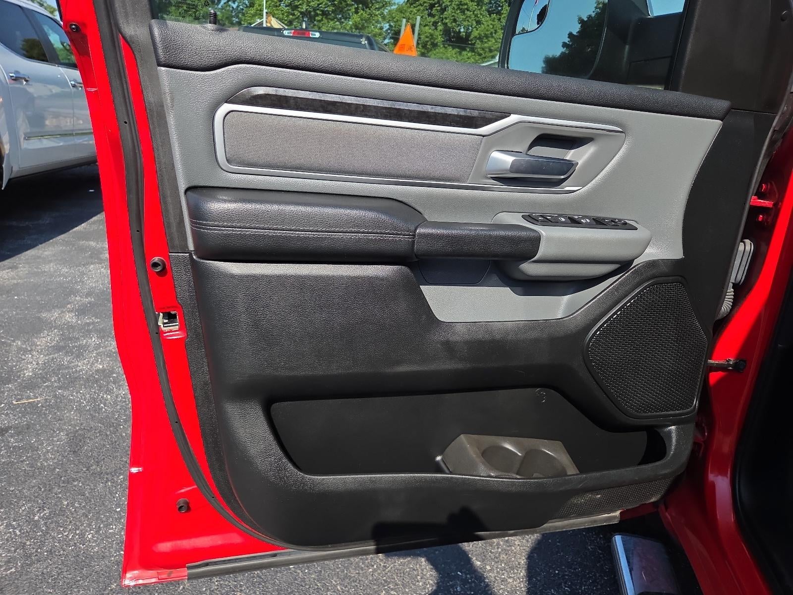 2020 RAM 1500 Big Horn 4x4 Crew Cab 5'7" Box