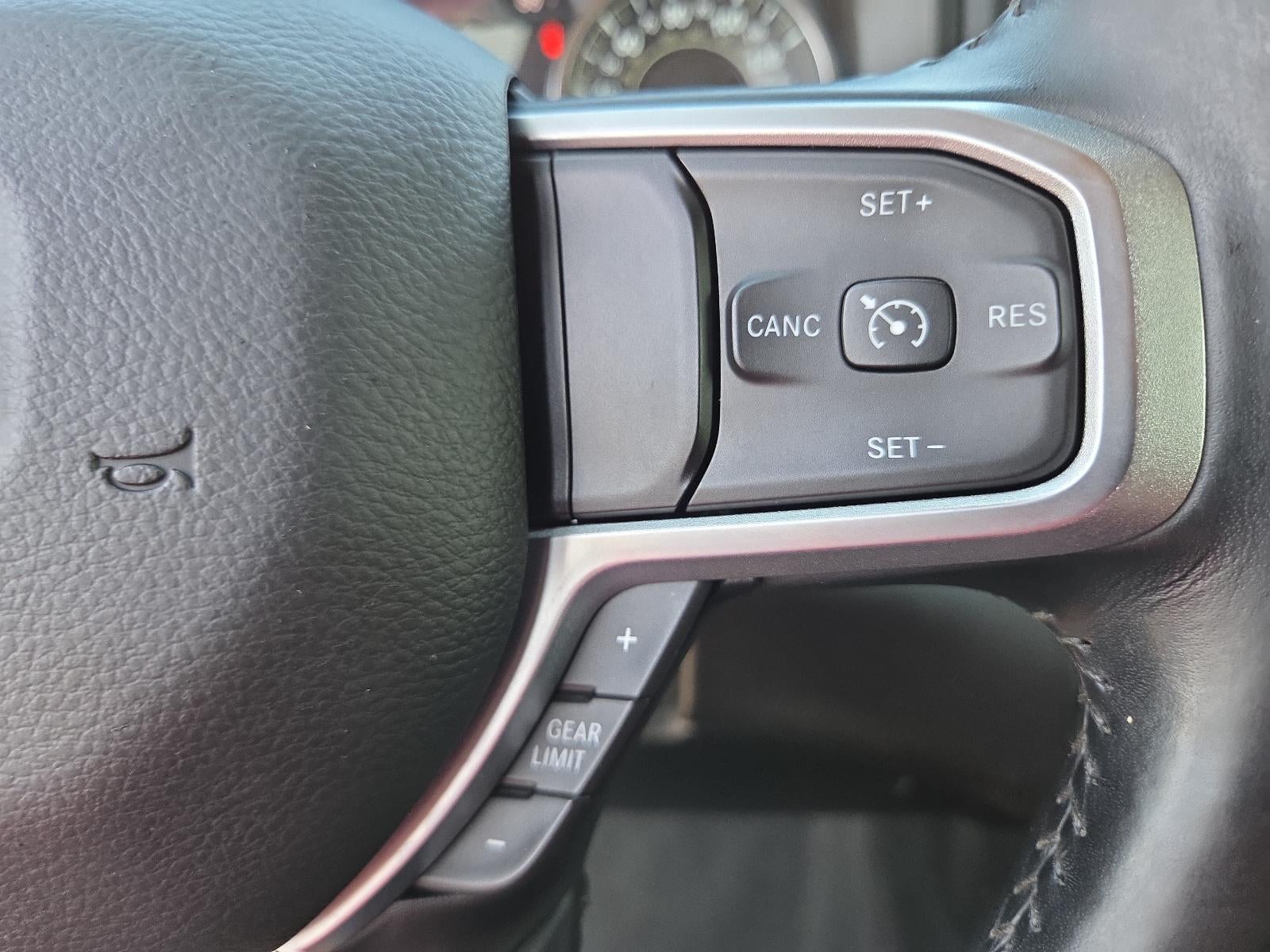 2020 RAM 1500 Big Horn 4x4 Crew Cab 5'7" Box