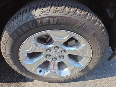 2020 RAM 1500 Big Horn 4x4 Crew Cab 5'7" Box