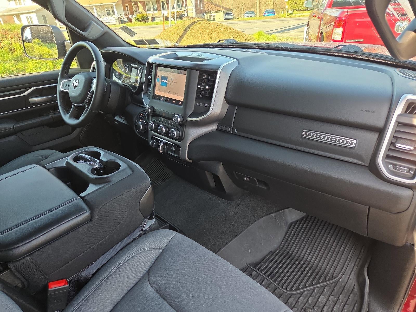 2023 RAM 1500 Big Horn 4x4 Crew Cab 5'7" Box