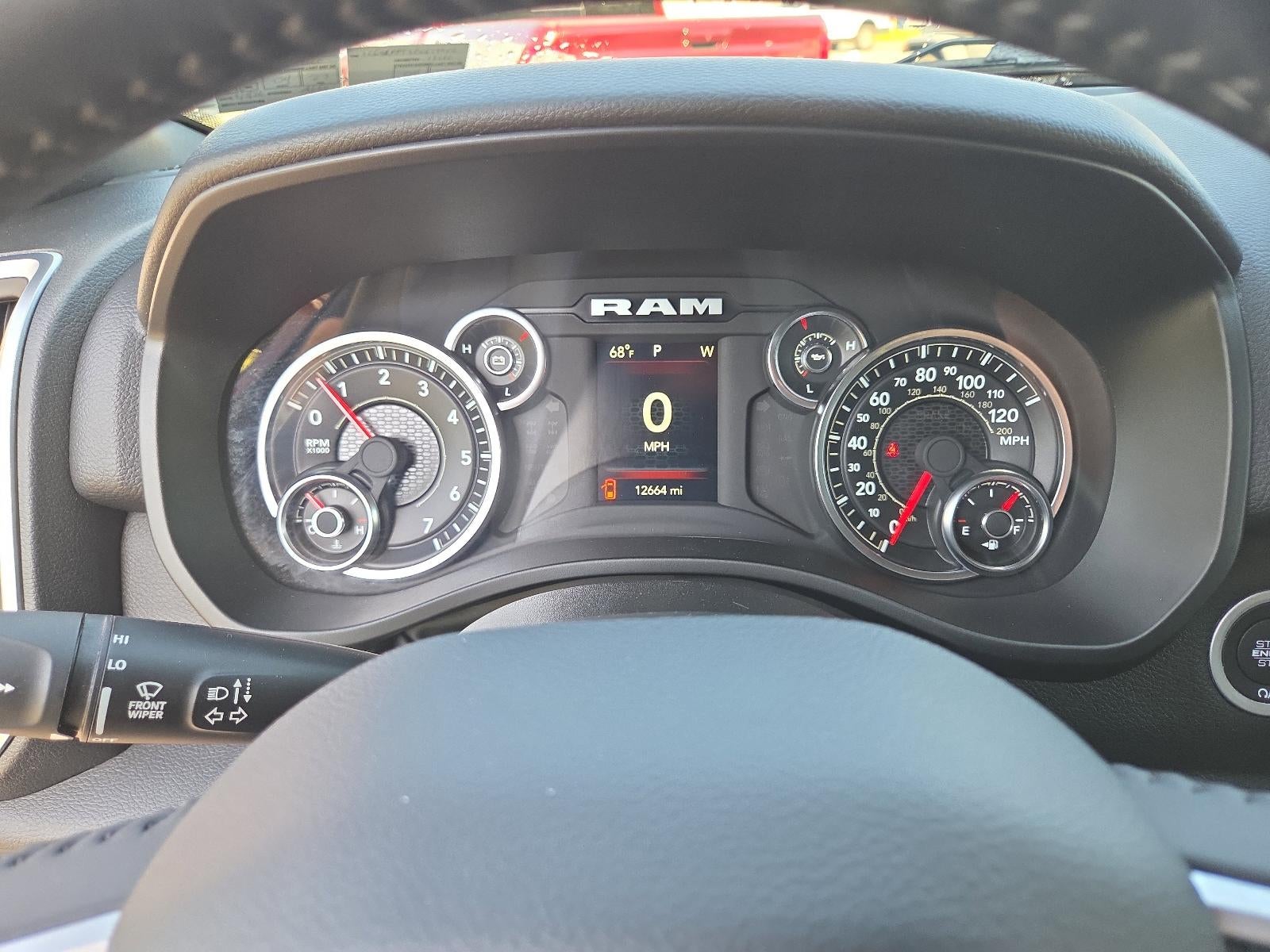 2023 RAM 1500 Big Horn 4x4 Crew Cab 5'7" Box