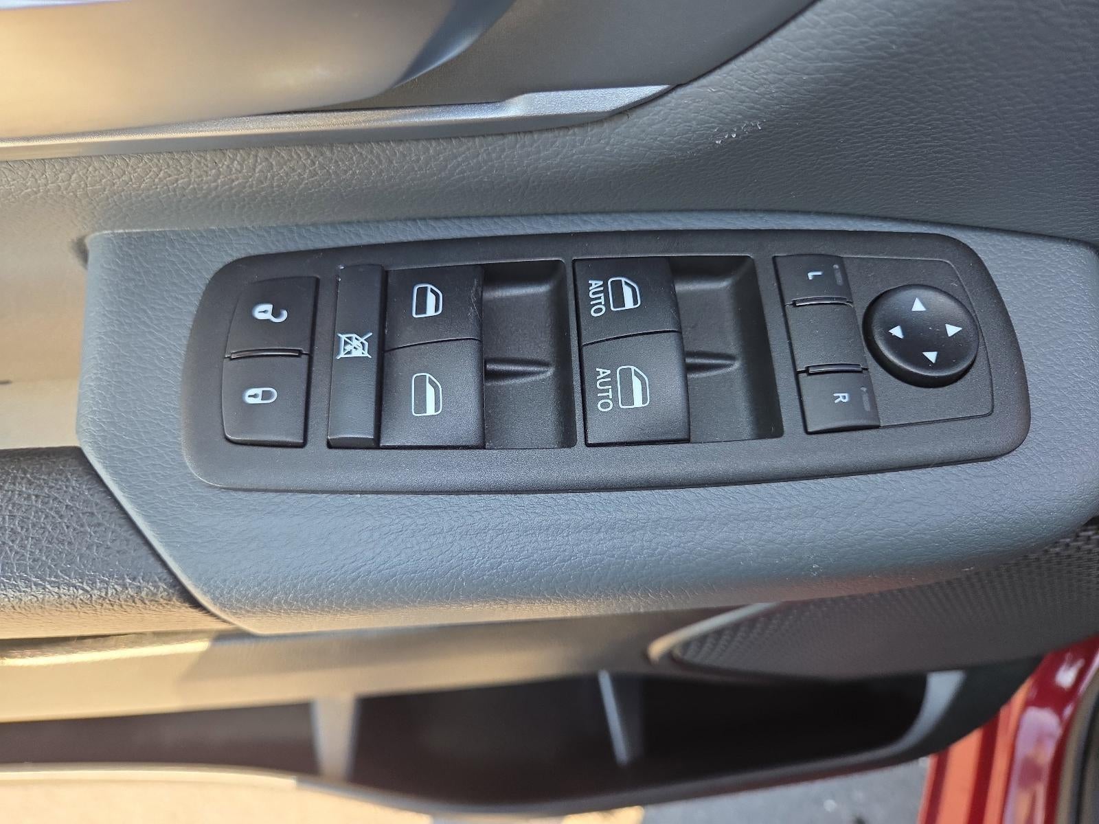 2021 RAM 1500 Big Horn 4x4 Crew Cab 5'7" Box