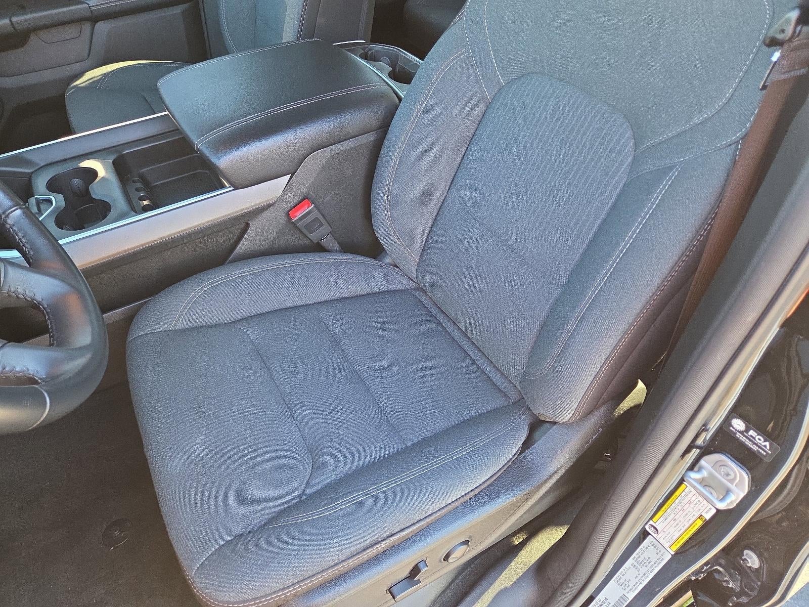 2022 RAM 1500 Big Horn 4x4 Crew Cab 5'7" Box
