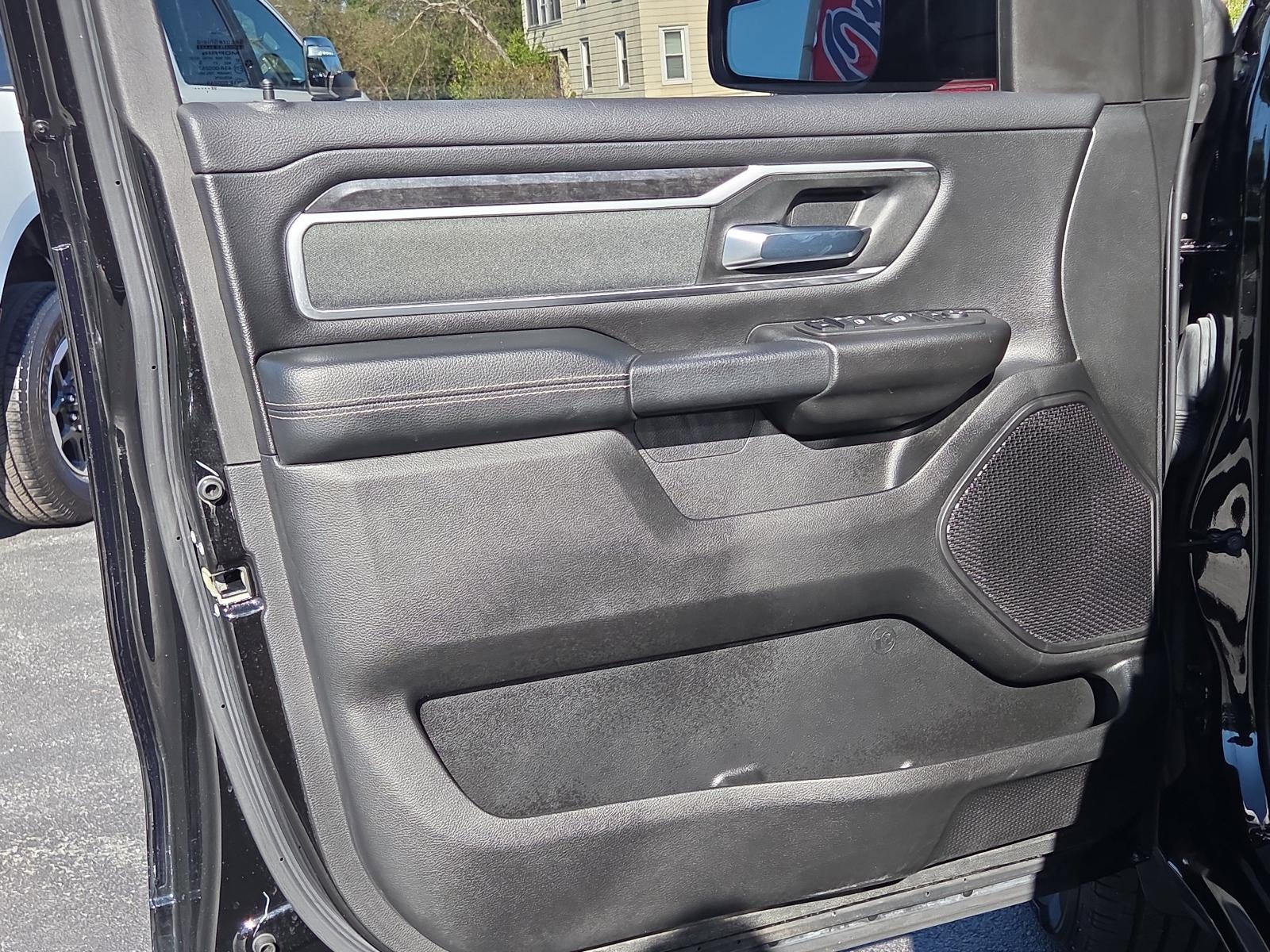 2022 RAM 1500 Big Horn 4x4 Crew Cab 5'7" Box