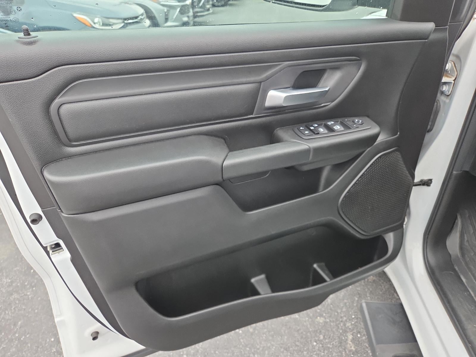 2023 RAM 1500 Tradesman 4x4 Crew Cab 5'7" Box