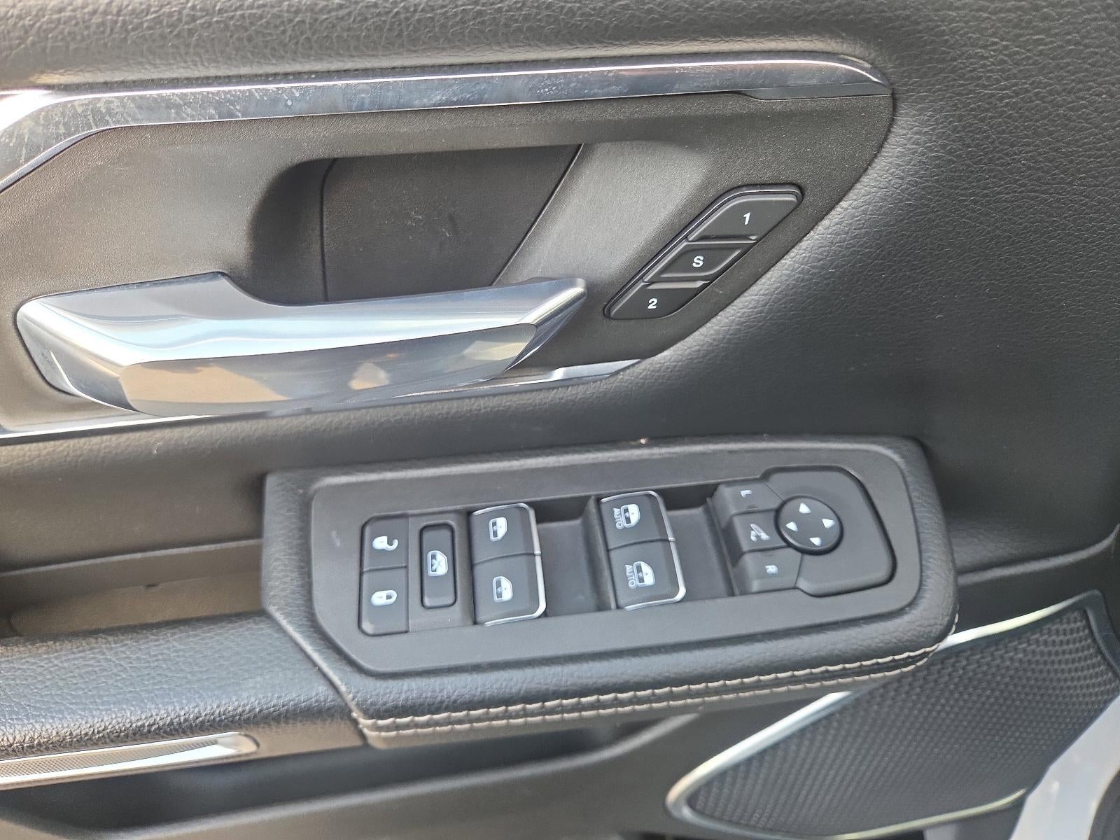 2025 RAM 1500 Laramie 4x4 Crew Cab 5'7" Box