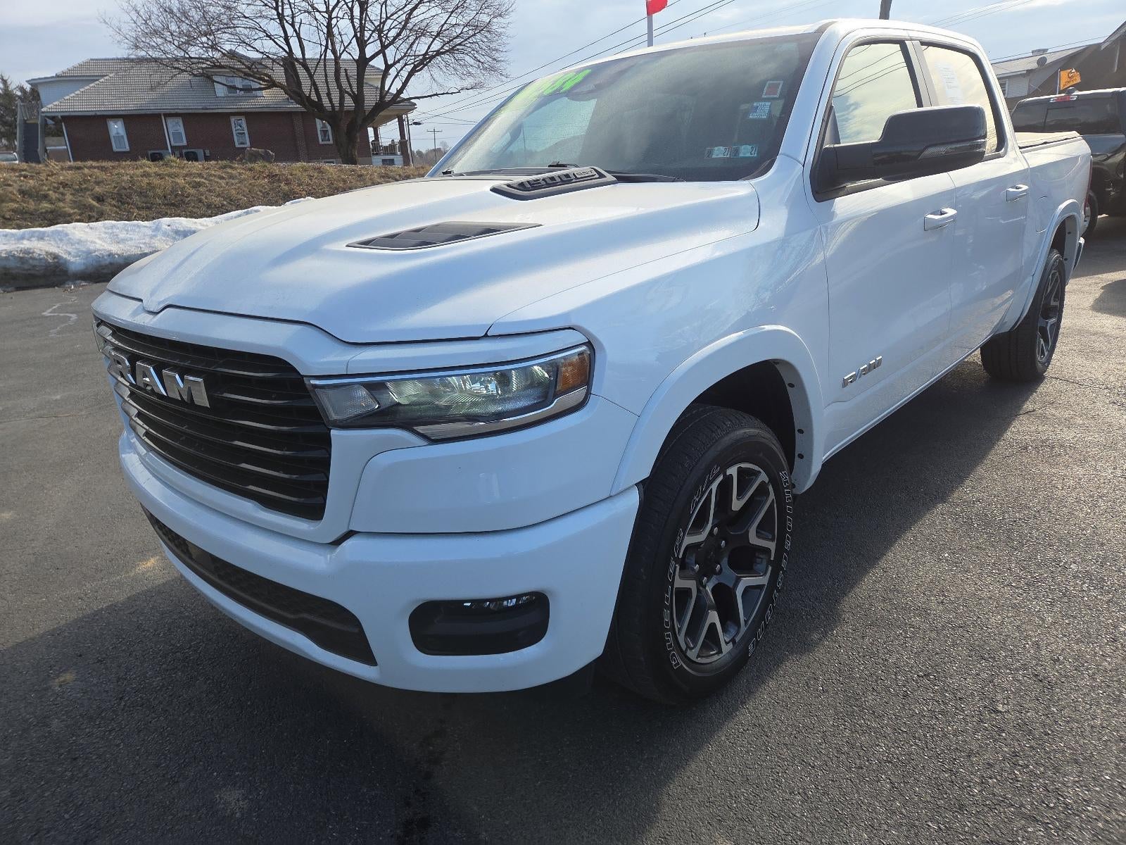 2025 RAM 1500 Laramie 4x4 Crew Cab 5'7" Box