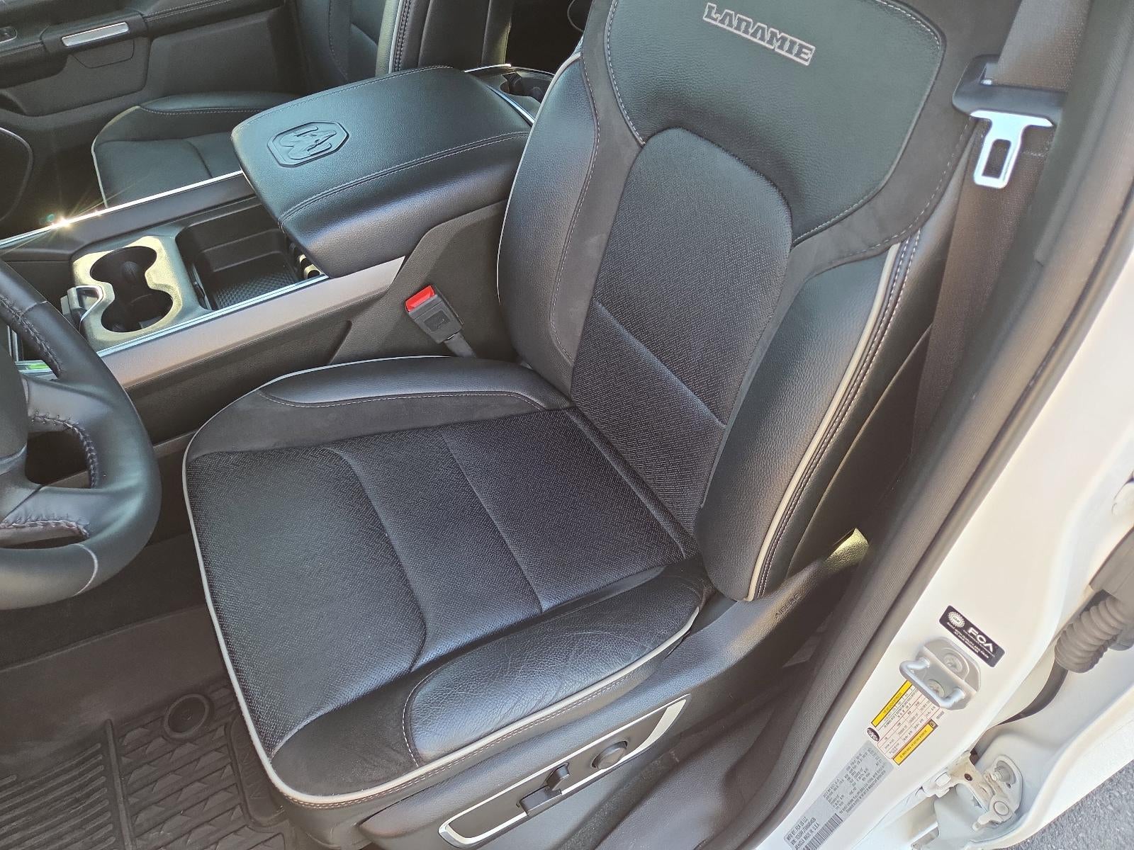 2022 RAM 1500 Laramie 4x4 Crew Cab 5'7" Box