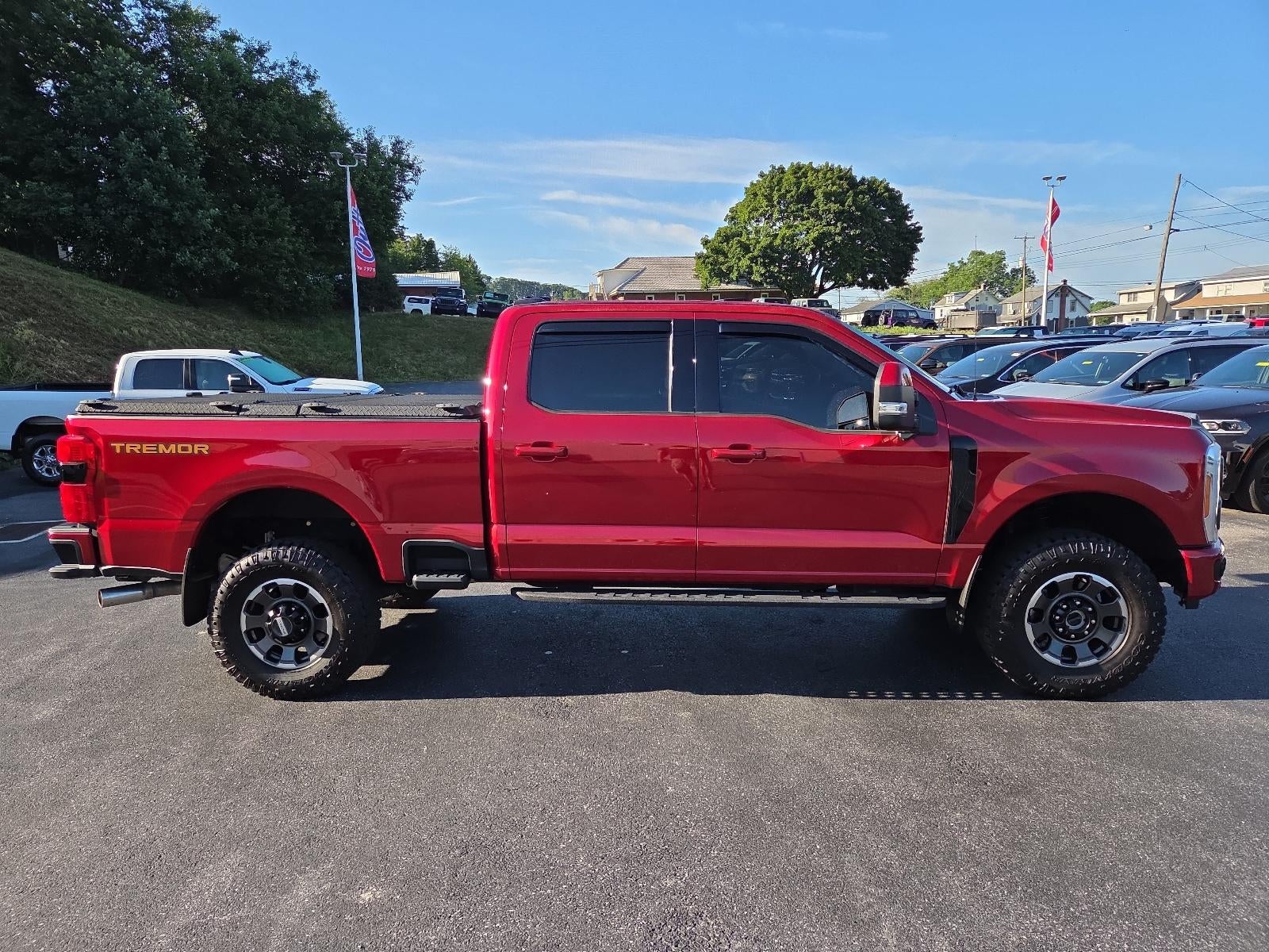 2023 Ford Super Duty F-250 SRW XLT 4WD Crew Cab 6.75' Box