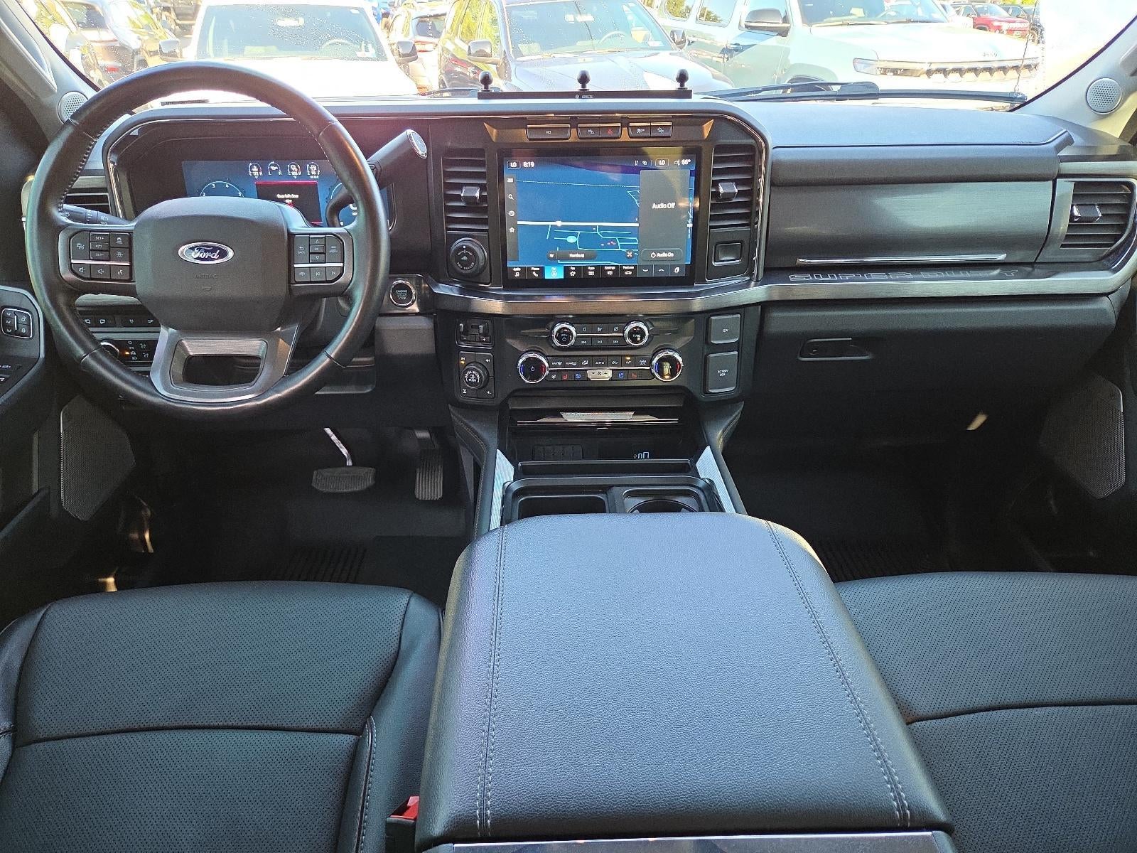 2023 Ford Super Duty F-250 SRW XLT 4WD Crew Cab 6.75' Box