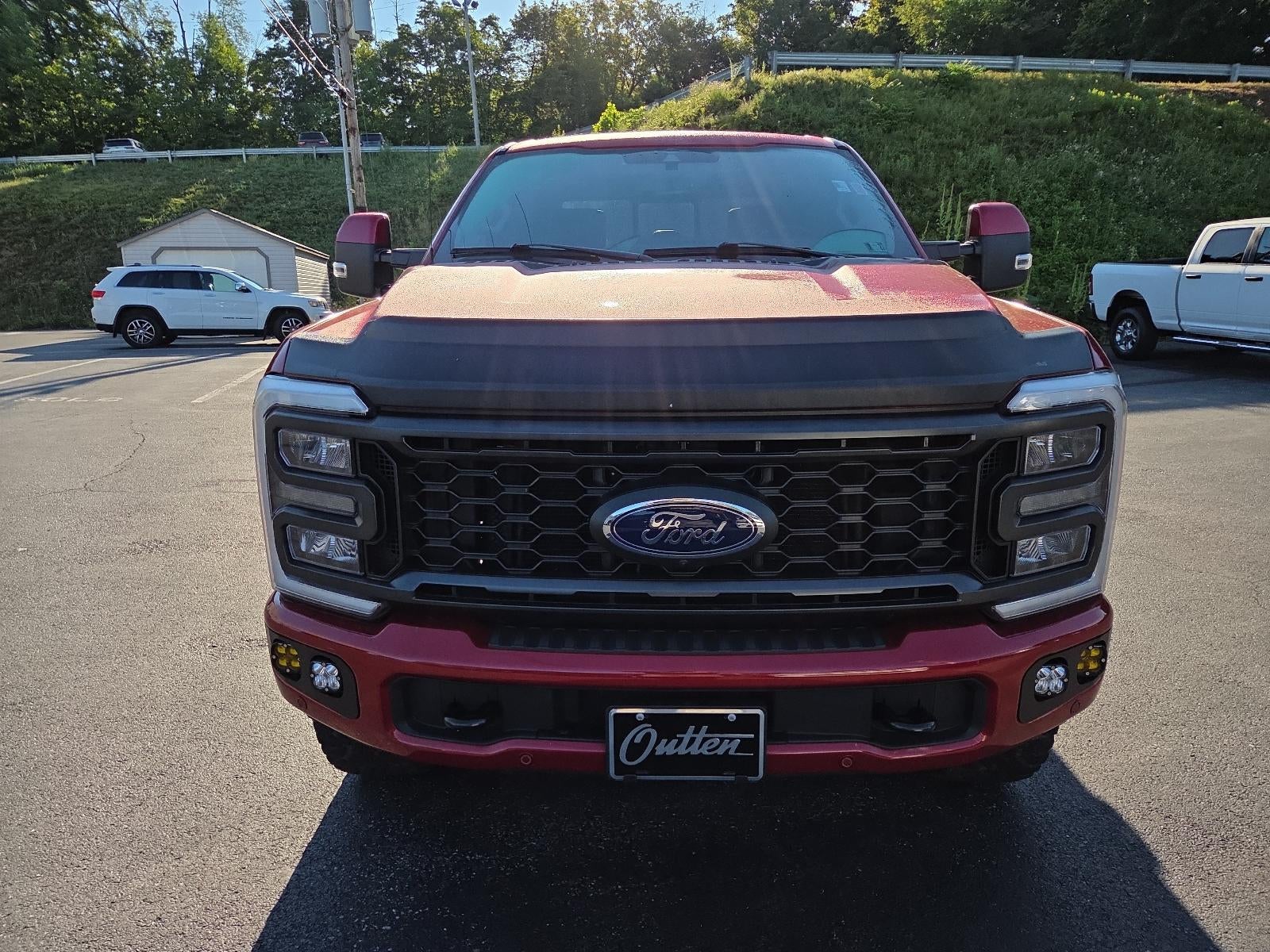 2023 Ford Super Duty F-250 SRW XLT 4WD Crew Cab 6.75' Box