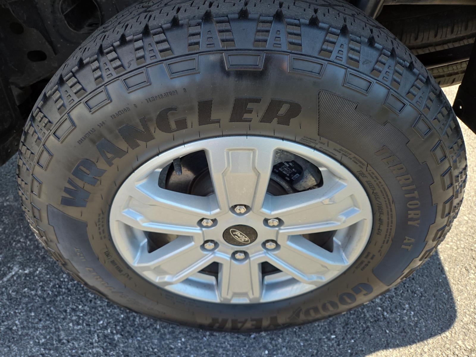 2024 Ford Ranger XL 4WD SuperCrew 5' Box