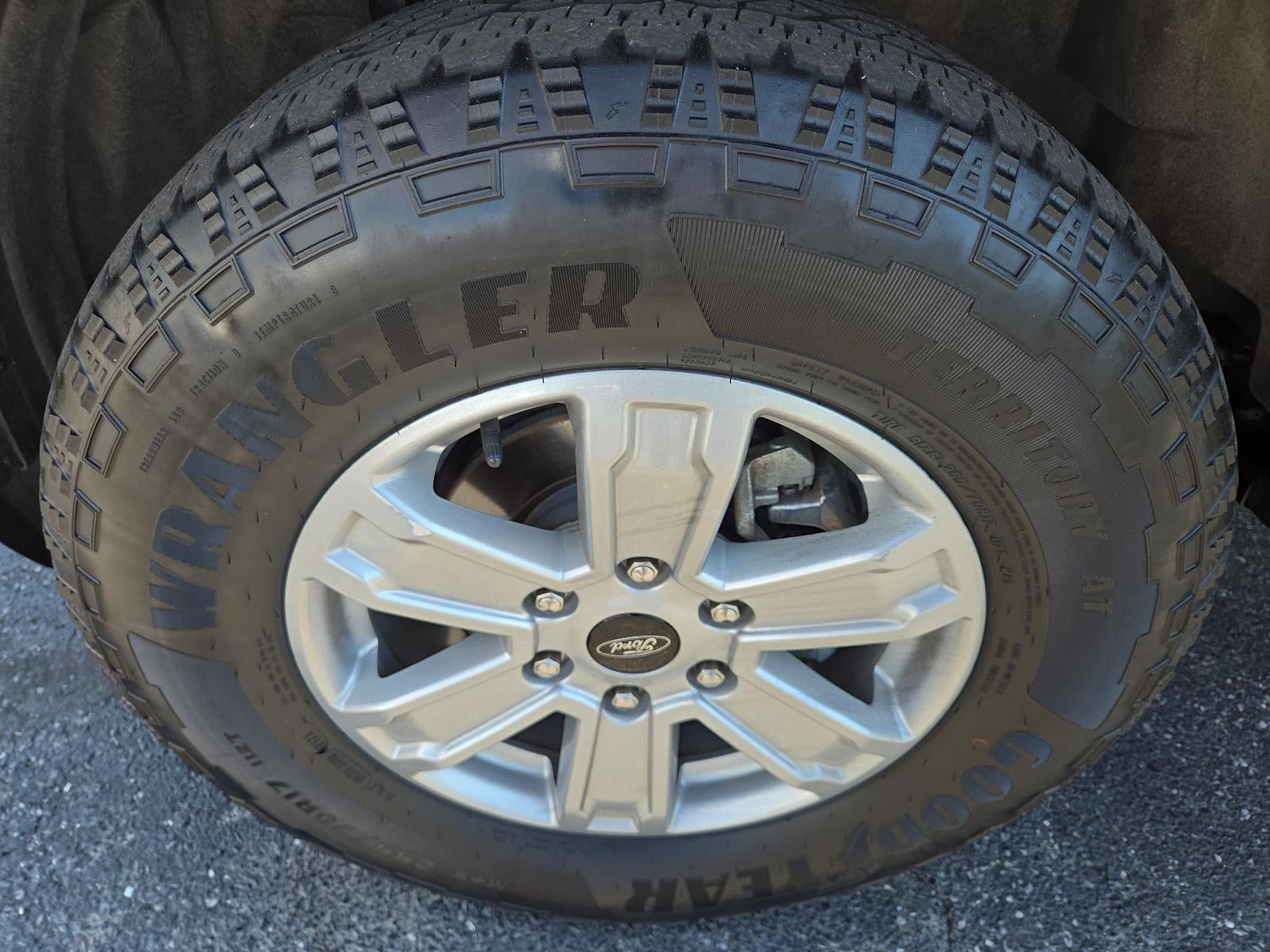 2024 Ford Ranger XL 4WD SuperCrew 5' Box