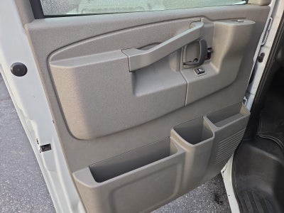 2020 Chevrolet Express Passenger 3500 Regular Wheelbase Rear-Wheel Drive 1LT