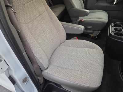 2020 Chevrolet Express Passenger 3500 Regular Wheelbase Rear-Wheel Drive 1LT