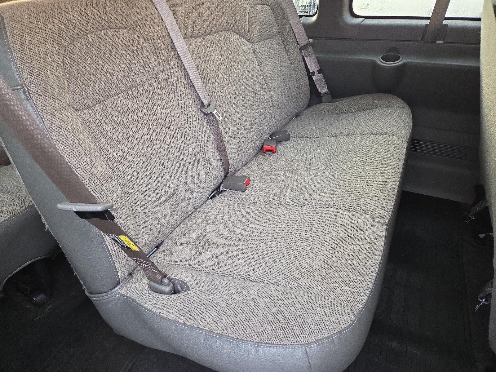 2020 Chevrolet Express Passenger 3500 Regular Wheelbase Rear-Wheel Drive 1LT