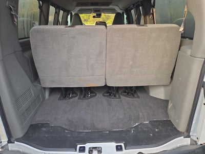 2020 Chevrolet Express Passenger 3500 Regular Wheelbase Rear-Wheel Drive 1LT