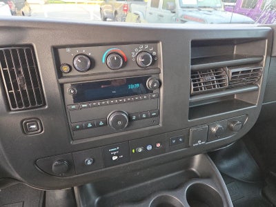 2020 Chevrolet Express Passenger 3500 Regular Wheelbase Rear-Wheel Drive 1LT