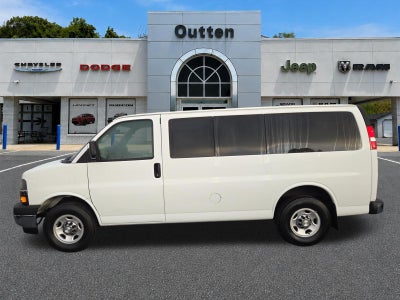 2020 Chevrolet Express Passenger 3500 Regular Wheelbase Rear-Wheel Drive 1LT