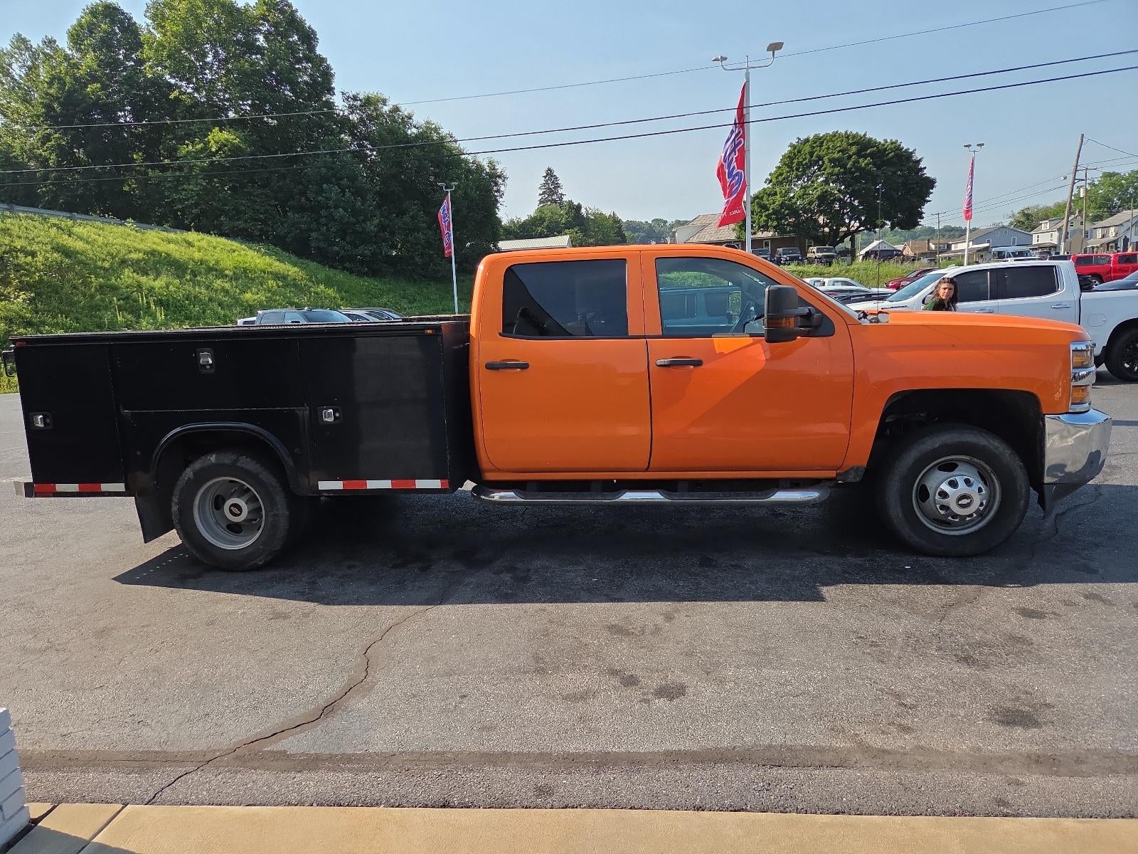 2019 Chevrolet Silverado 3500 HD CC 4WD Crew Cab 171.5" WB, 59.06" CA WT