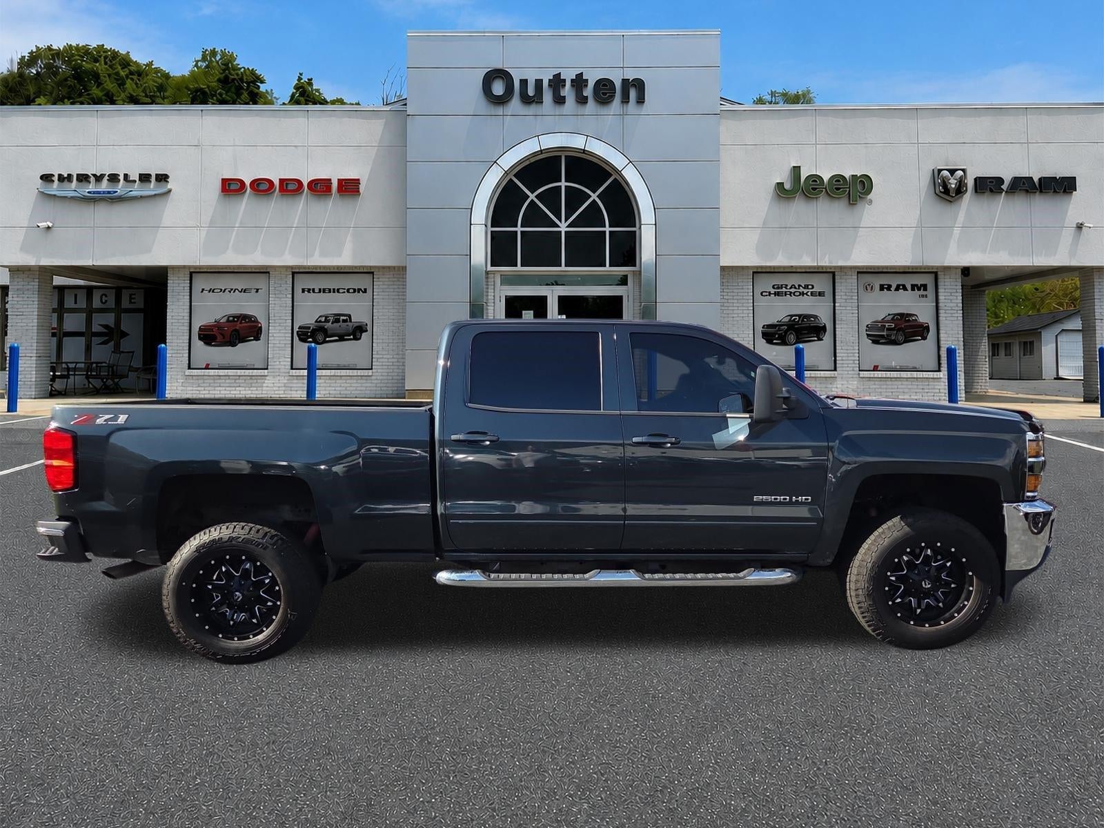 2019 Chevrolet Silverado 2500 HD Crew Cab Standard Box 4-Wheel Drive LT