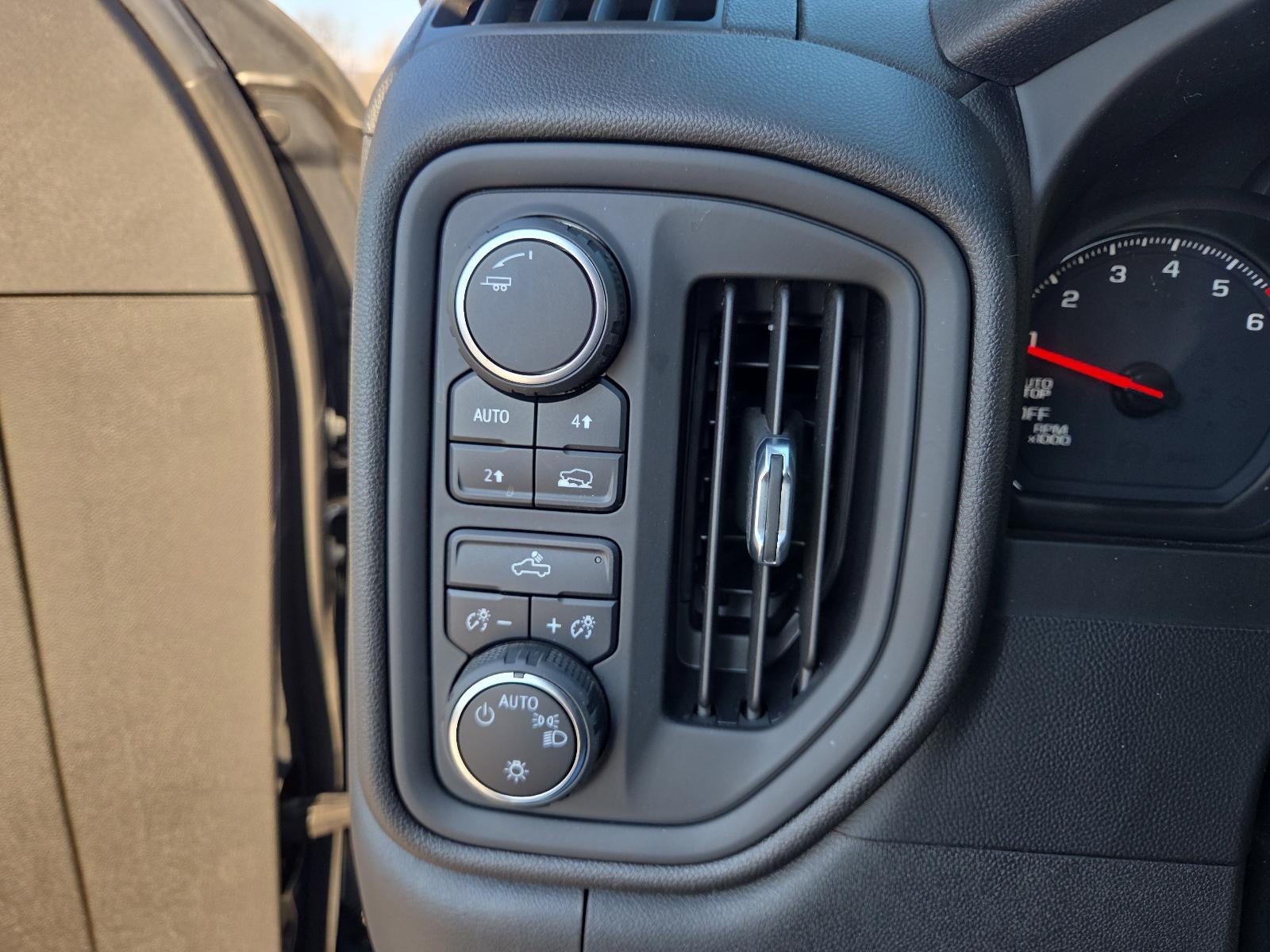 2022 Chevrolet Silverado 1500 LTD Crew Cab Short Box 4-Wheel Drive Custom