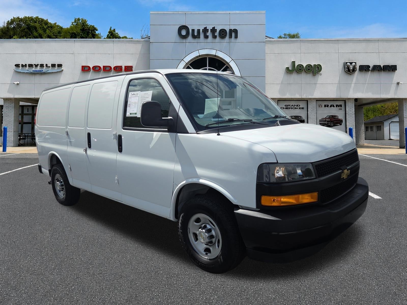 2023 Chevrolet Express Cargo Van 2500 Regular Wheelbase Rear-Wheel Drive