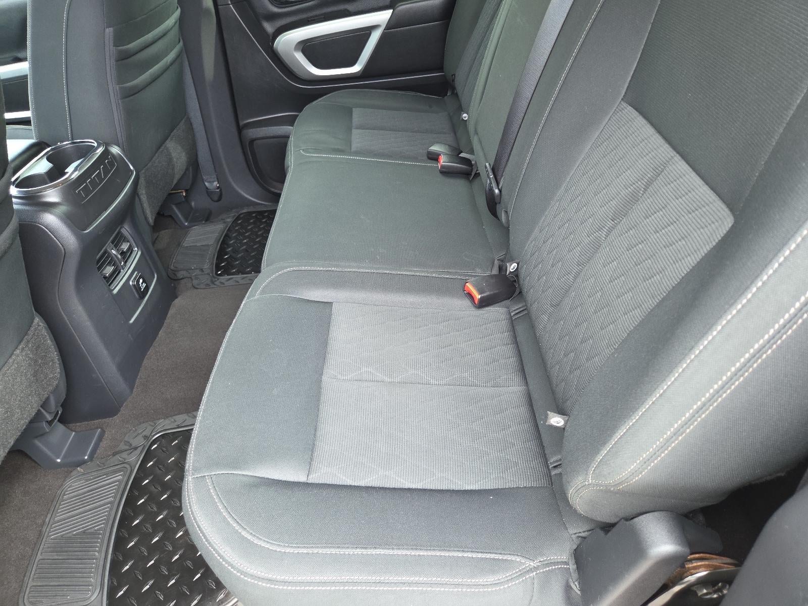 2018 Nissan Titan 4x4 Crew Cab SV